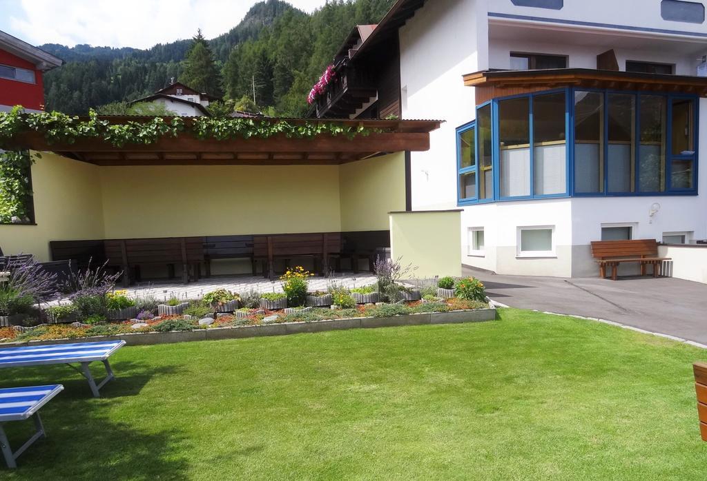 Pension Schoepf Arzl im Pitztal Exterior photo