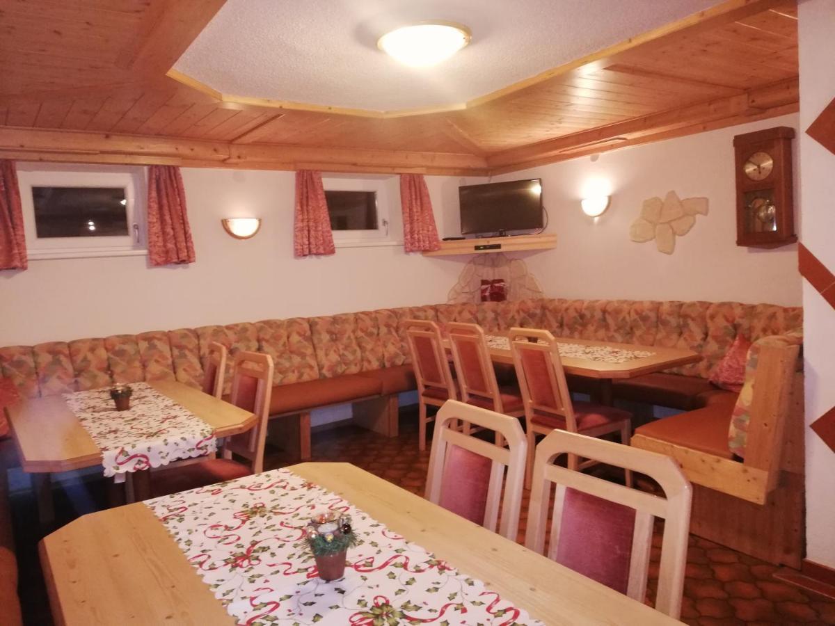 Pension Schoepf Arzl im Pitztal Exterior photo